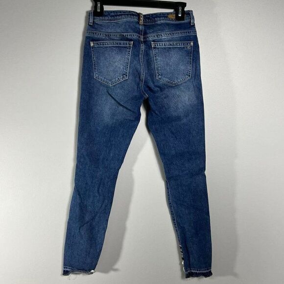 Mavi Tess Distressed Embroidered High-Rise Skinny Jeans Size 27 - Picture 6 of 10